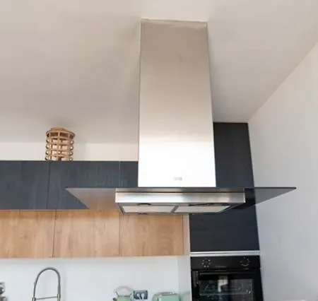 Front 2-3-4 Apartman *